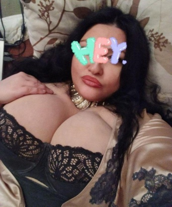 💋 Хочешь окунуться в мир страсти и наслаждения? Со мной ты точно найдешь все, о чем только мечтал! 😈
Мои услуги разнообразны: от классического секса до эротического массажа, от ролевых игр до страпона. Умею слушать и понимать твои желания, гарантирую полное удовлетворение. 💦
Мое опытное тело и нежные прикосновения сведут тебя с ума. Посмотри на мои фото - они подтверждают мою красоту и страсть. 📸
У меня много довольных клиентов, отзывы о моих услугах только положительные. Обязательно оцени разносторонность и эксперименты в постели. 🌟
Живу в Москве, готова встретиться с тобой в любое удобное для тебя время. Сделаю все, чтобы ты почувствовал себя особенным и желанным! 😘 Яня